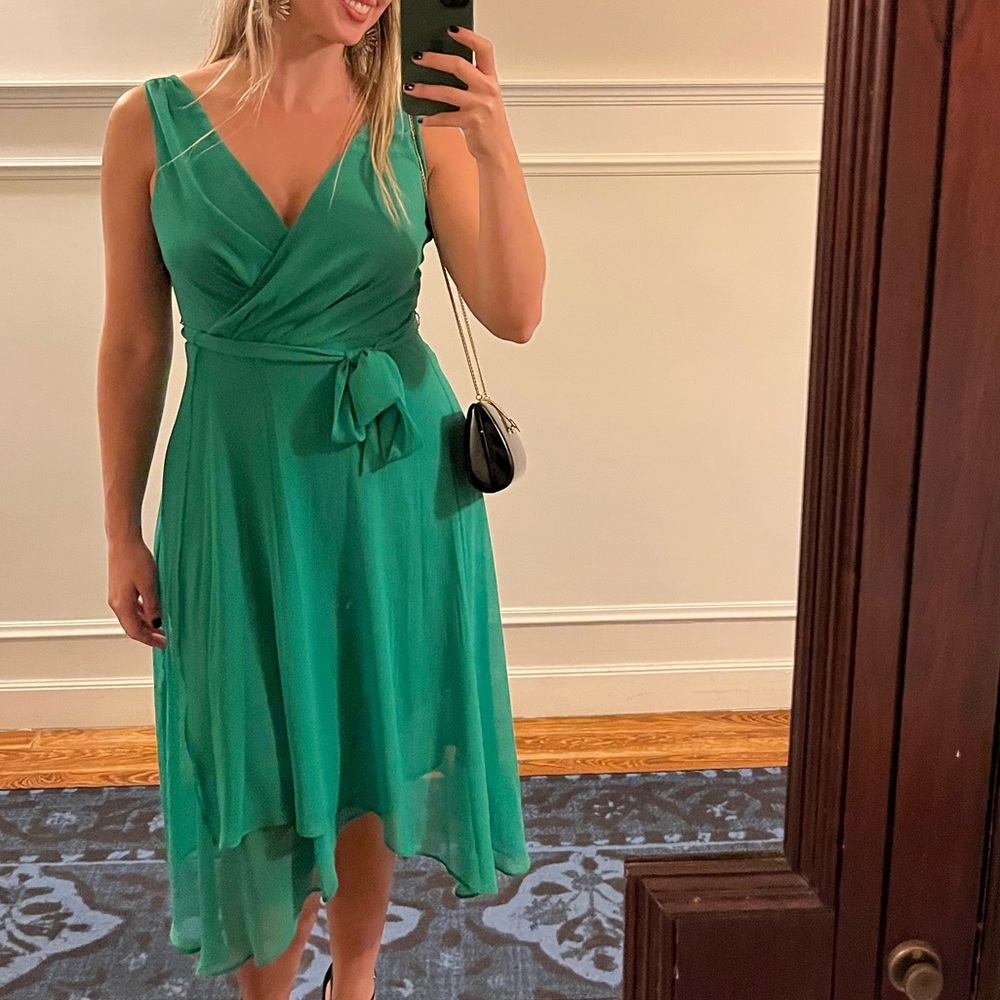DKNY/ Donna Karan size 6 vibrant green dress